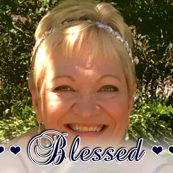 Meet your Posher, Glenda - Picture 1 of 1